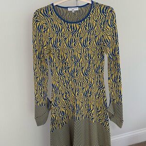Long Sleeve Blue and Yellow Patterned Dress